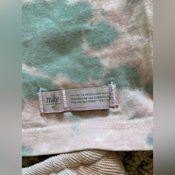 Nike sweatsuit set Men (small) - Picture 3 of 7